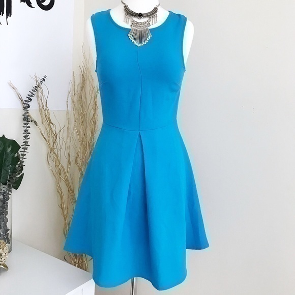 Everly Blue skater style Dress size S - Picture 1 of 7